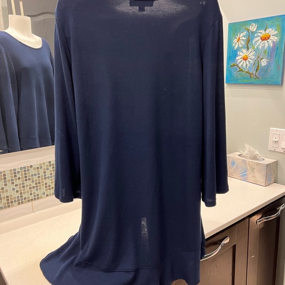 Size XL Suzanne Betro Tunic - Picture 3 of 6